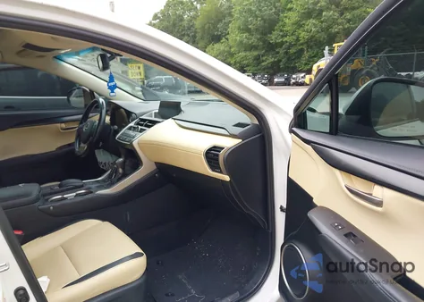 2017 Lexus Nx 200T z USA, uszkodzony, nr VIN JTJBARBZ2H2119008